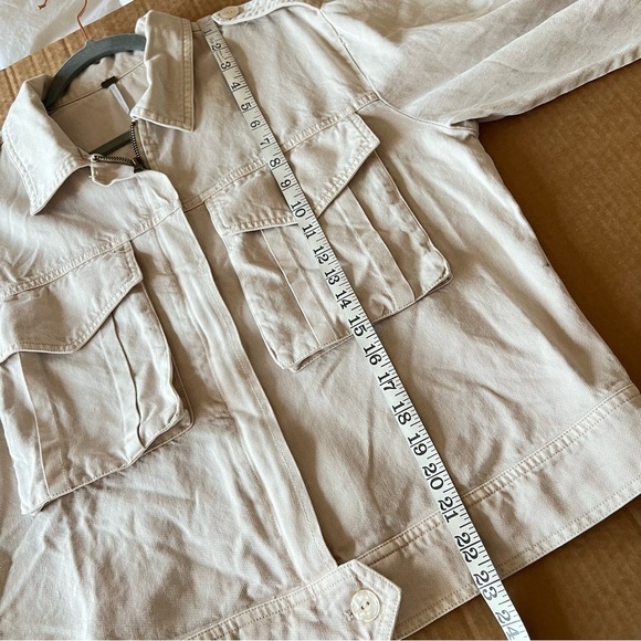 YFB Young Fabulous & Broke Beige Flap pocket Crop jacket, tencell blend, L NWOT - Picture 11 of 14